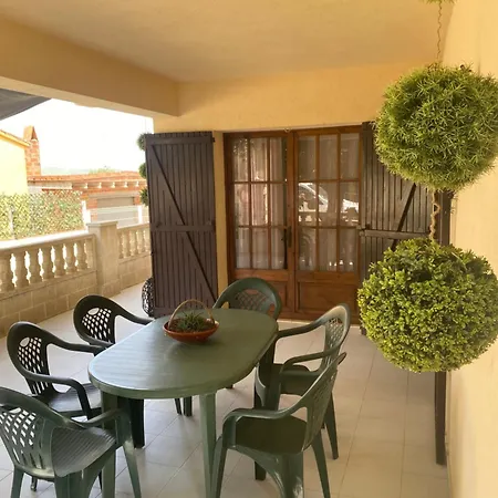 Les Oliveres De L'emporda Apartament