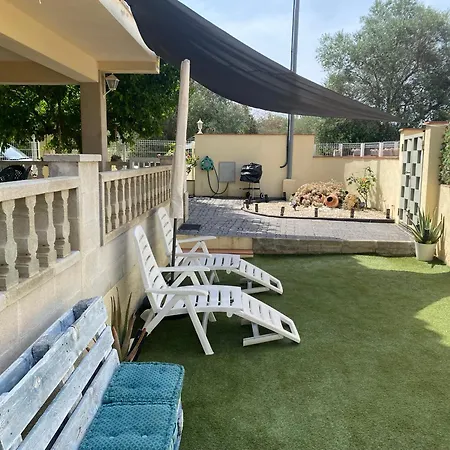 Les Oliveres De L'emporda Apartament